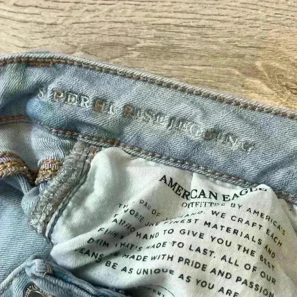 American Eagle Distressed Super High Rise Jegging Size 6 X-Long - Picture 10 of 12